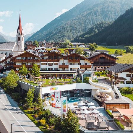 Familienhotel Huber Vals Buitenkant foto