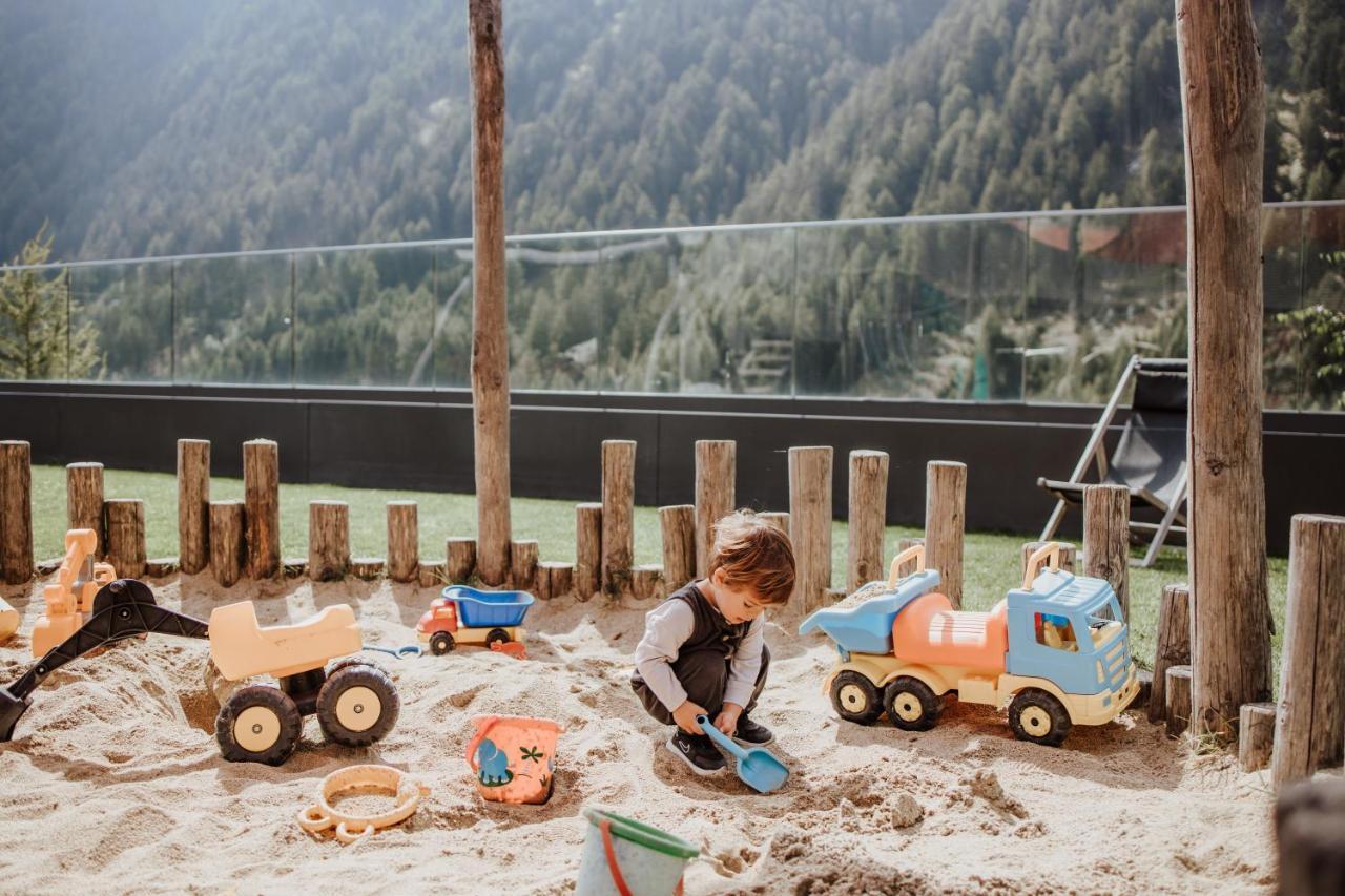 Familienhotel Huber Vals Buitenkant foto