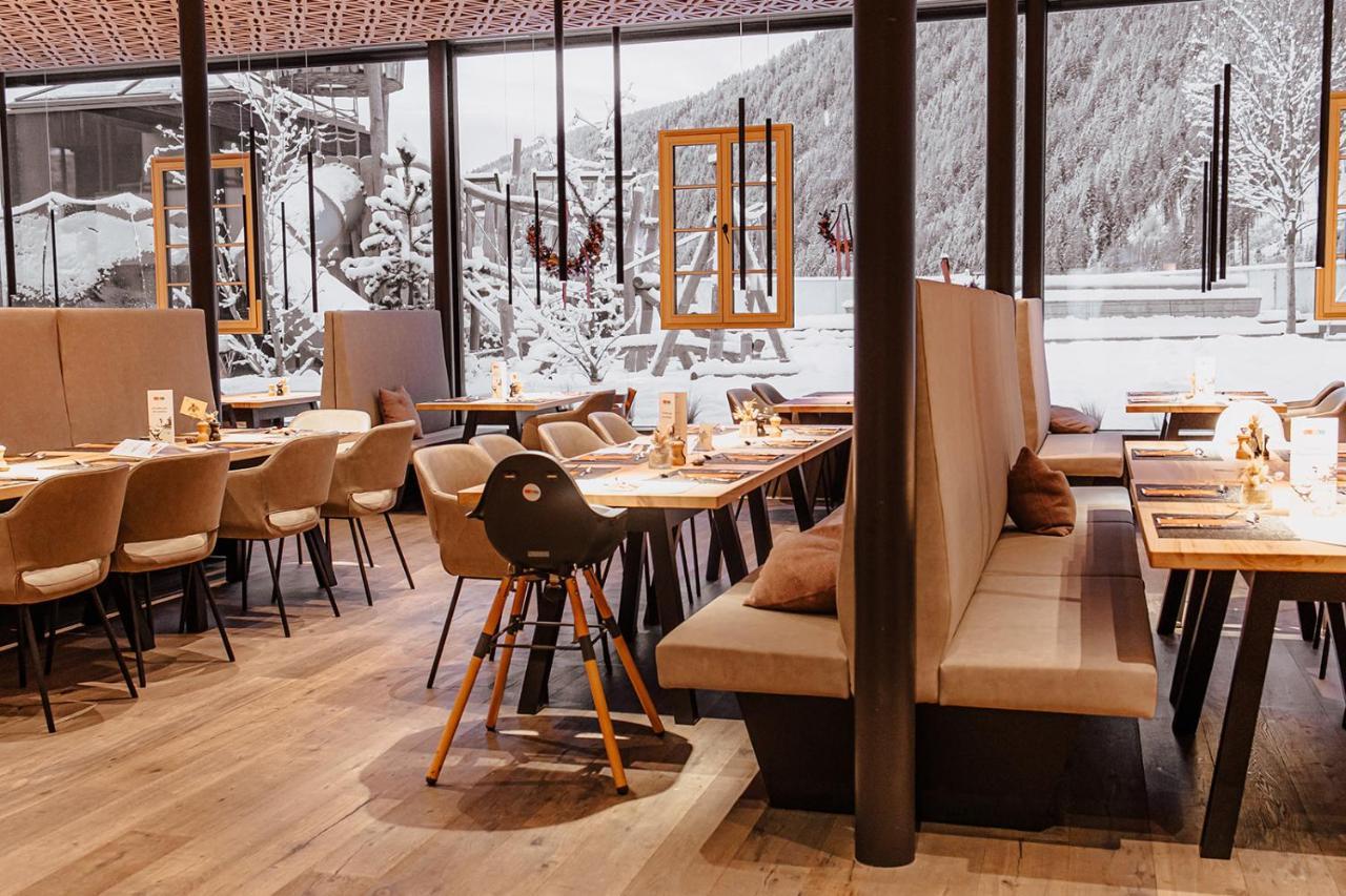 Familienhotel Huber Vals Buitenkant foto