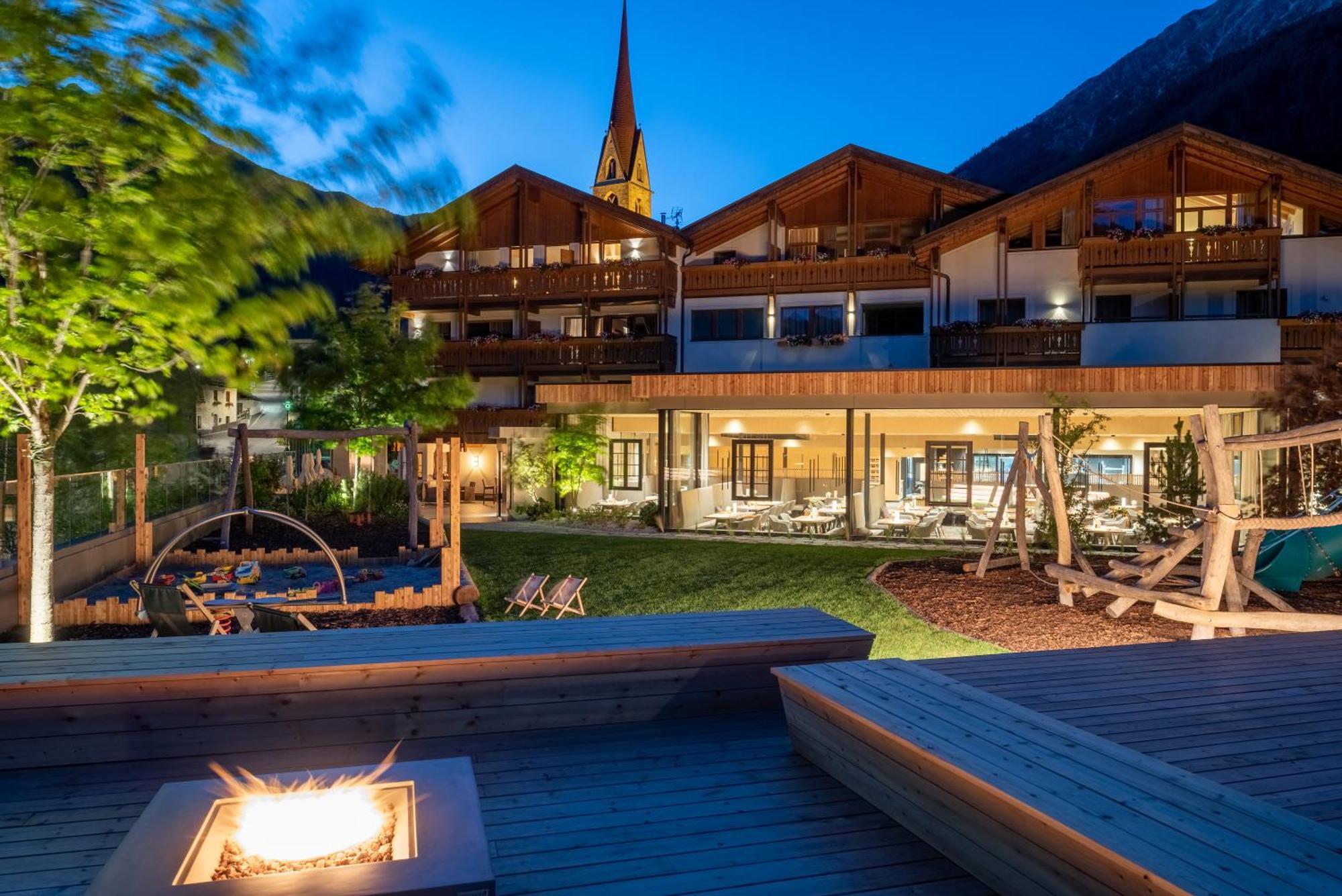 Familienhotel Huber Vals Buitenkant foto
